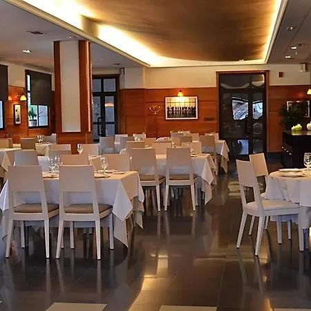 Hotel Elorrio 호텔