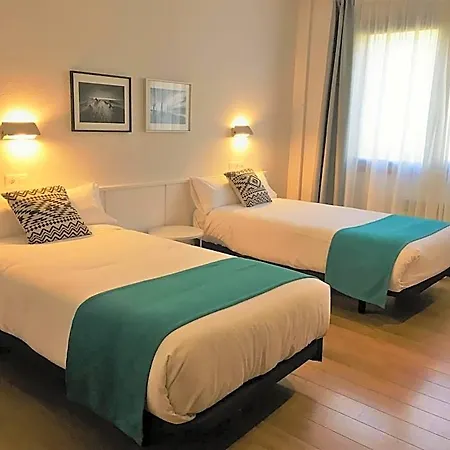 호텔 Hotel Elorrio 3*
