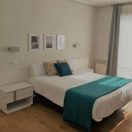 Hotel Elorrio 호텔